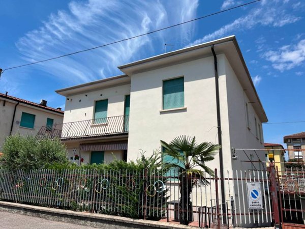 appartamento in vendita a Verona in zona San Massimo all'Adige