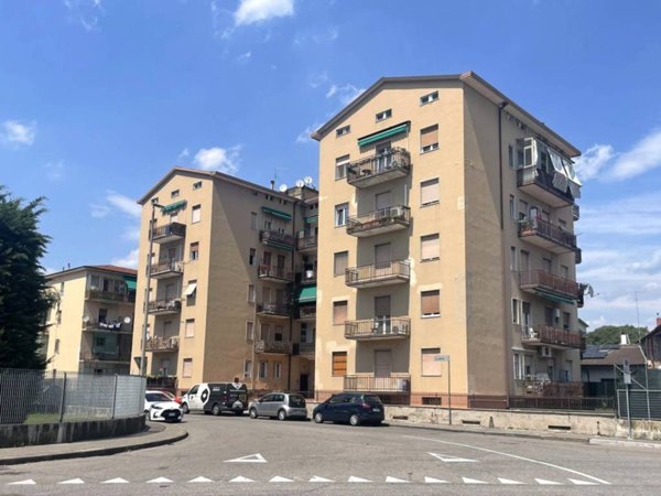 appartamento in vendita a Verona in zona Golosine