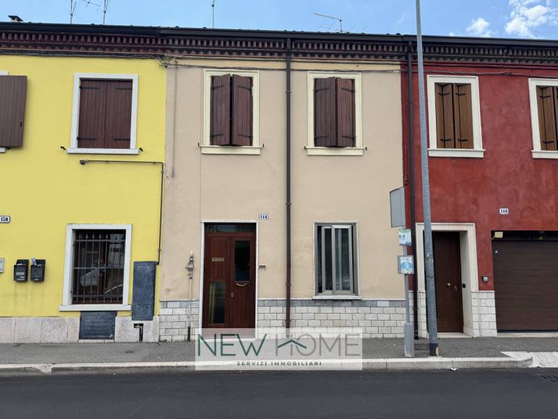 casa indipendente in vendita a Verona in zona Centro Storico