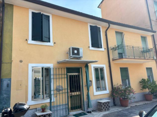 casa indipendente in vendita a Verona