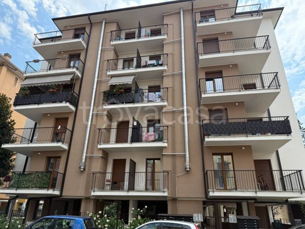 appartamento in vendita a Verona in zona Borgo Roma