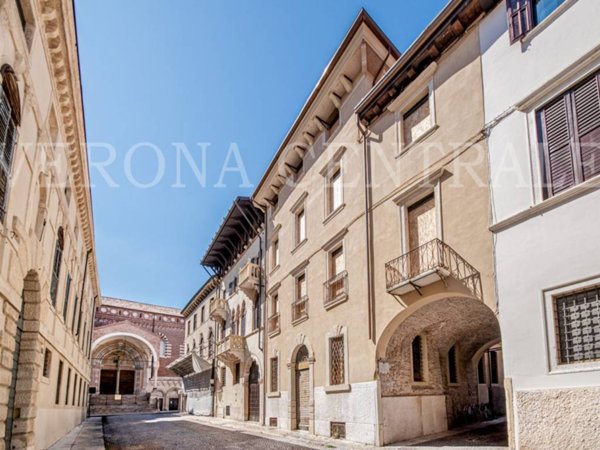 intera palazzina in vendita a Verona