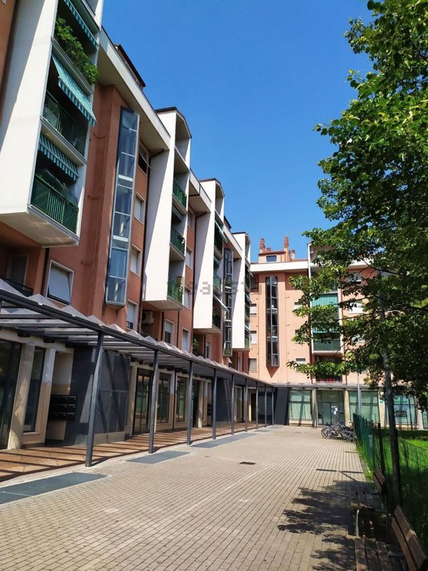 negozio in vendita a Verona in zona Borgo Milano