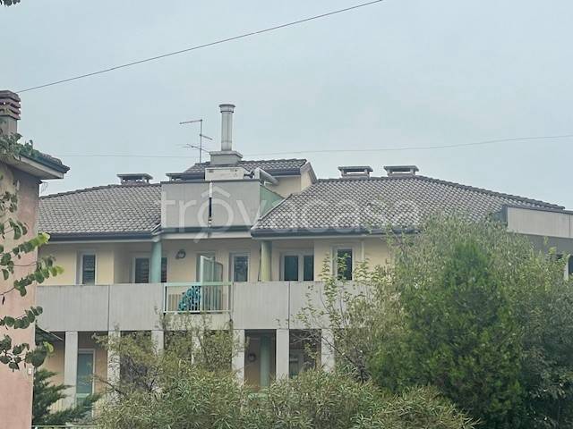 appartamento in vendita a Verona in zona Cadidavid
