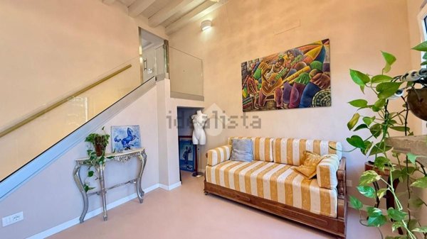 casa indipendente in vendita a Verona in zona Avesa