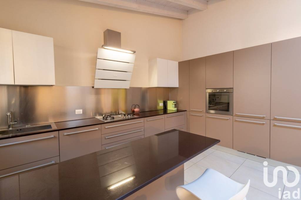 casa indipendente in vendita a Verona in zona Porto Crencano