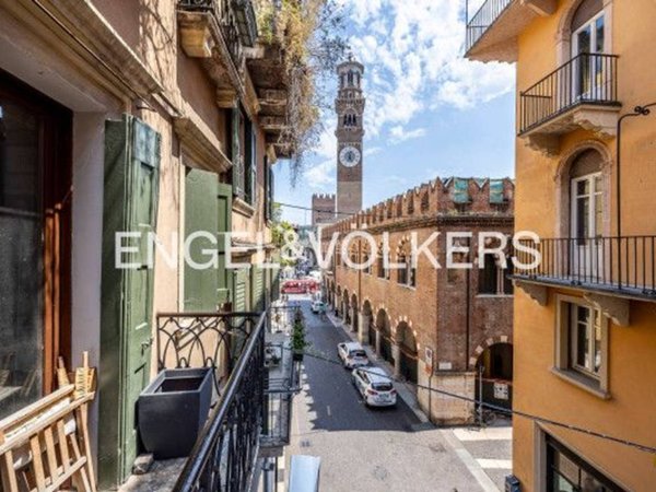 appartamento in vendita a Verona in zona Centro Storico