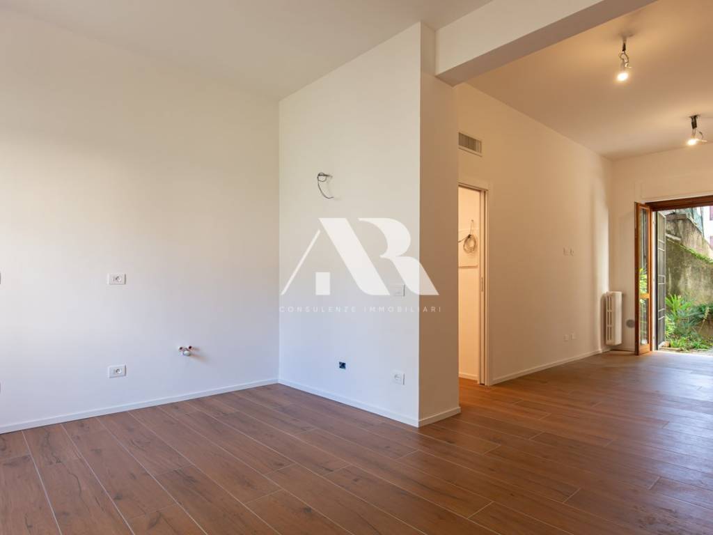 appartamento in vendita a Verona in zona Valdonega