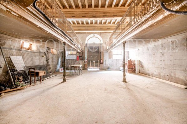 negozio in vendita a Verona in zona Centro Storico