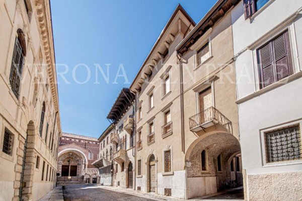 negozio in vendita a Verona in zona Centro Storico