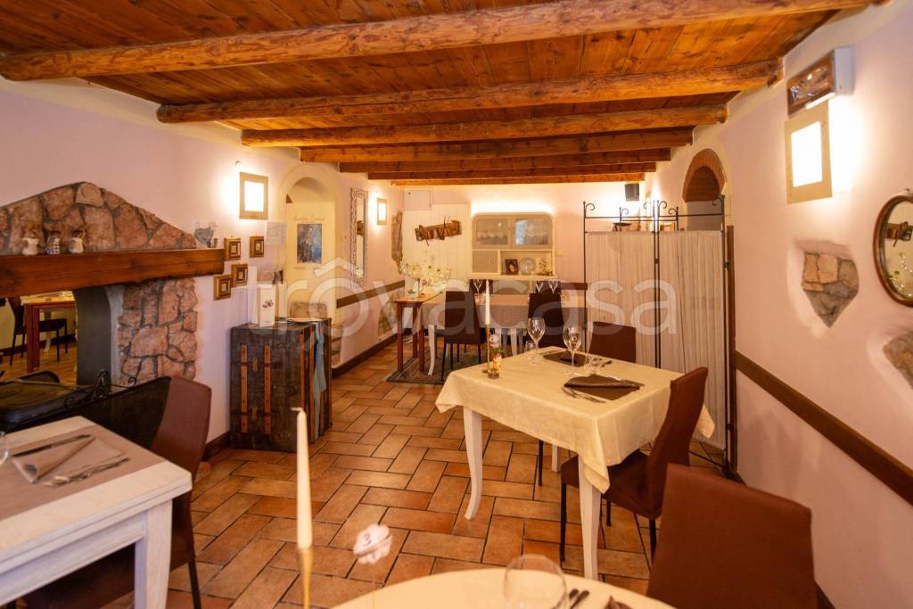 negozio in vendita a Verona in zona San Zeno