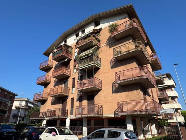 appartamento in vendita a Verona in zona Borgo Milano