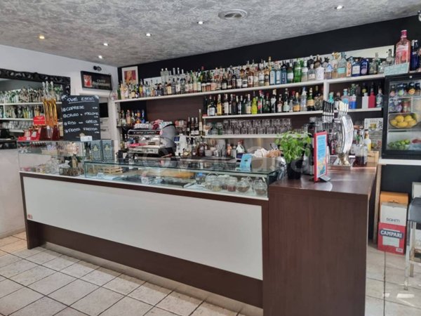 negozio in vendita a Verona in zona Borgo Venezia / Borgo Trieste