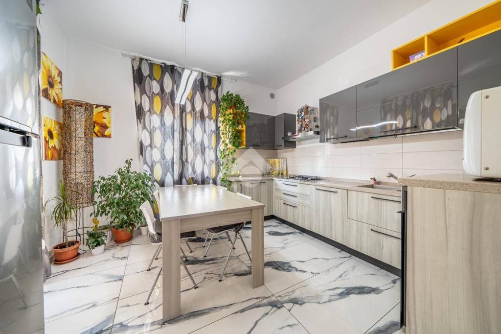 casa indipendente in vendita a Verona in zona Centro Storico