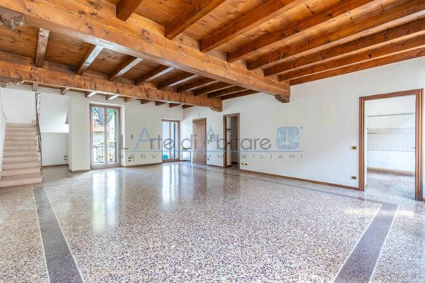 appartamento in vendita a Verona in zona Centro Storico