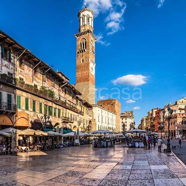 appartamento in vendita a Verona in zona Centro Storico