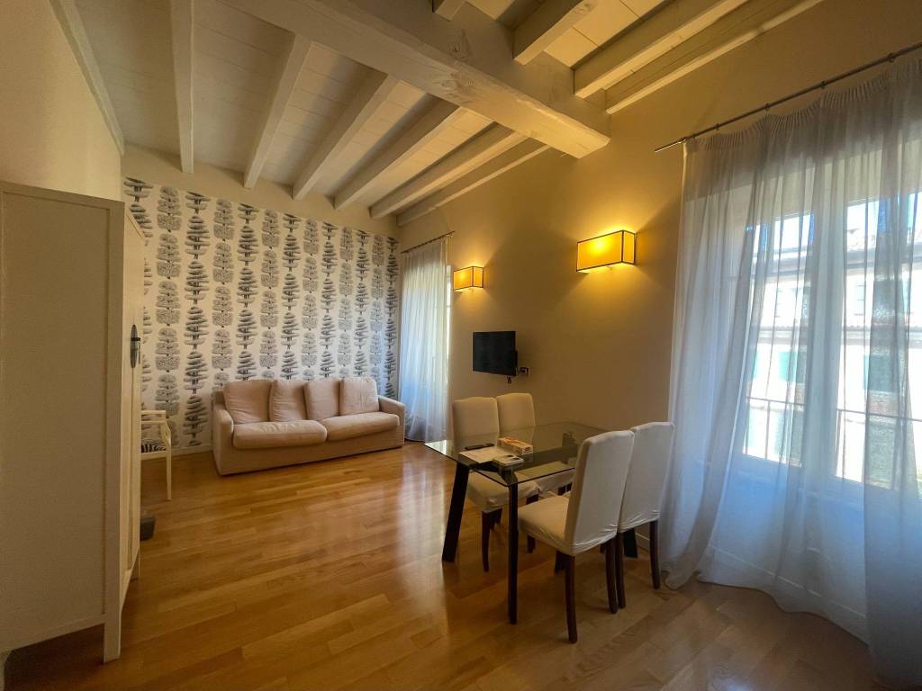 appartamento in vendita a Verona in zona Centro Storico