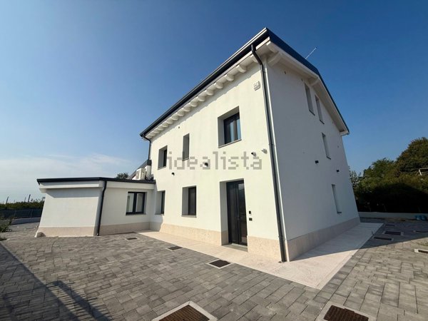 casa indipendente in vendita a Verona in zona San Massimo all'Adige