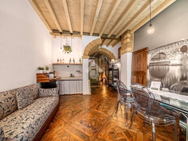appartamento in vendita a Verona in zona Centro Storico