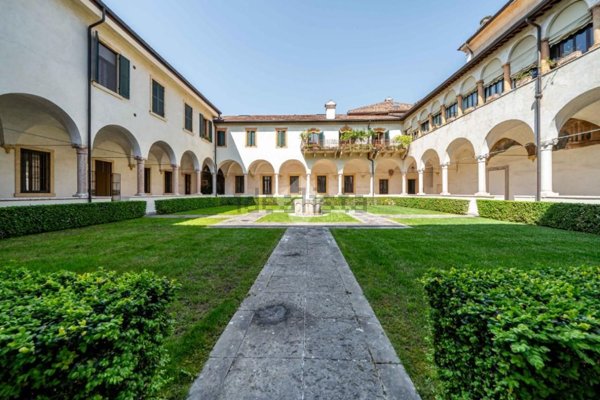 appartamento in vendita a Verona