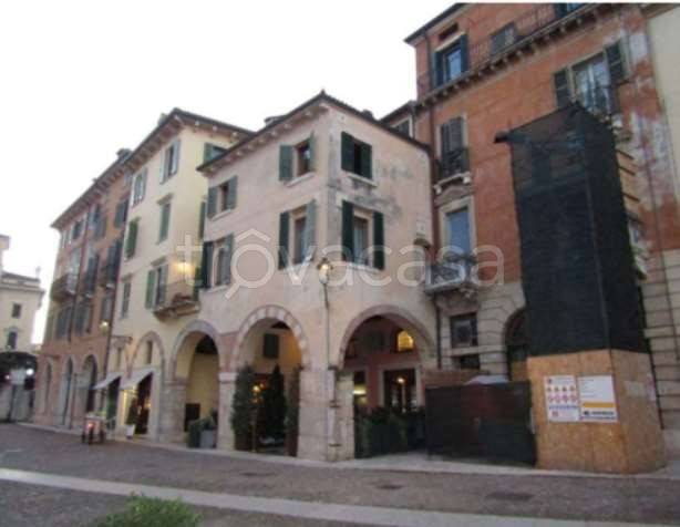 negozio in vendita a Verona