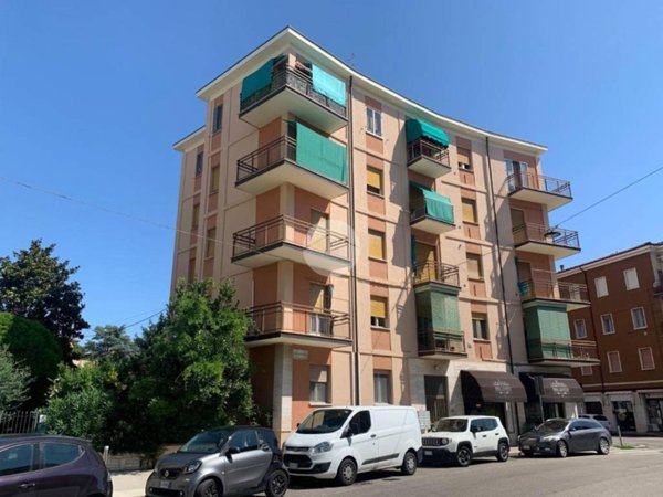 appartamento in vendita a Verona in zona Golosine