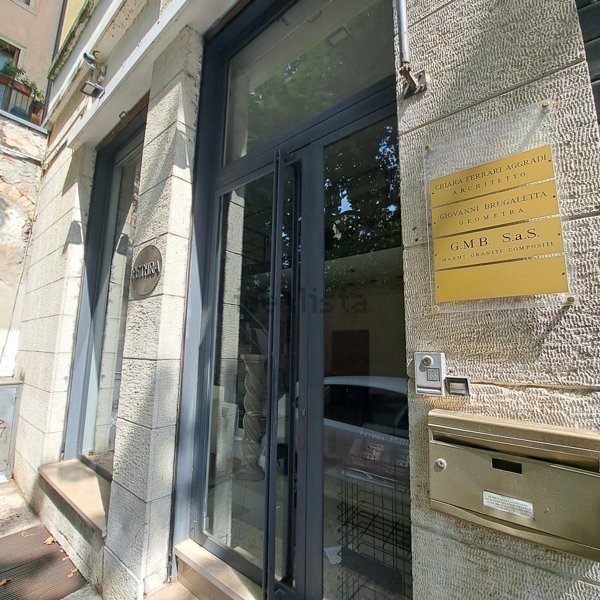 ufficio in vendita a Verona in zona Centro Storico