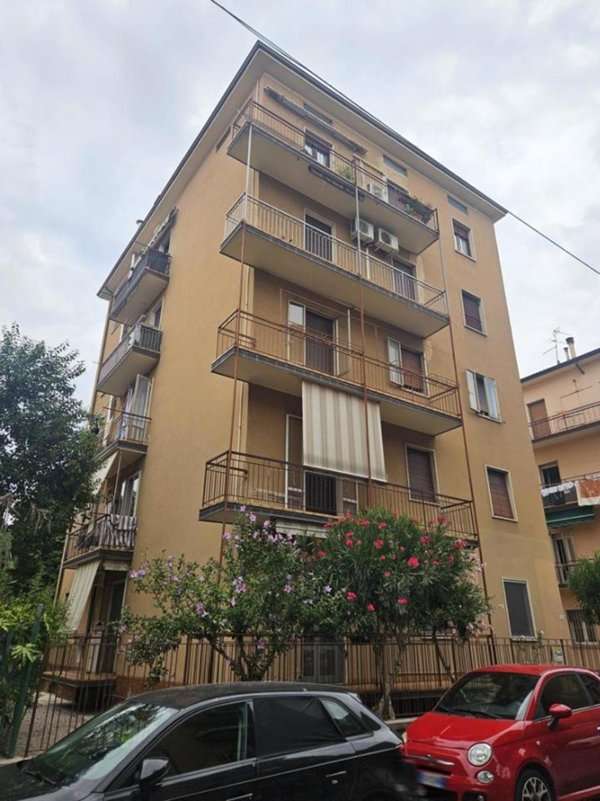 appartamento in vendita a Verona in zona Santa Lucia