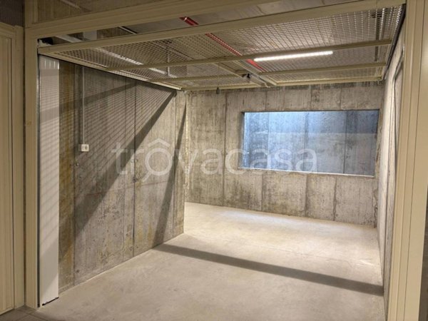 locale di sgombero in vendita a Verona in zona Porto Crencano