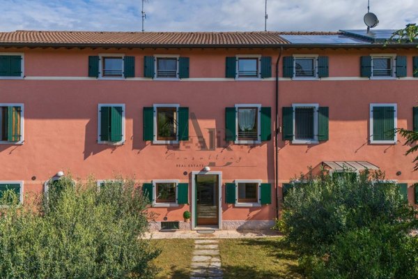 casa indipendente in vendita a Verona in zona San Massimo all'Adige
