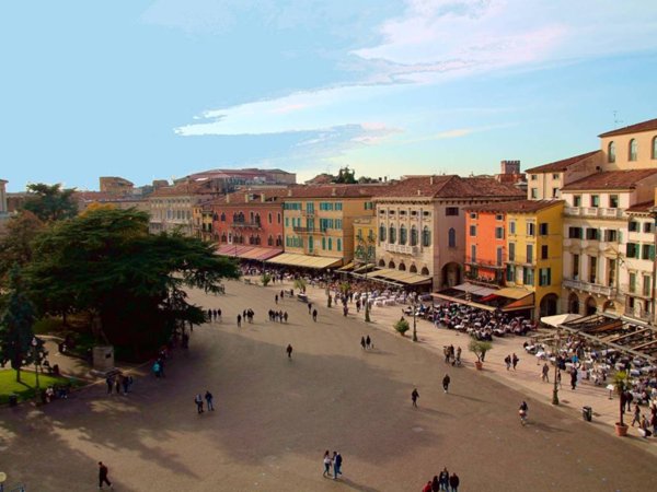 appartamento in vendita a Verona in zona Borgo Roma