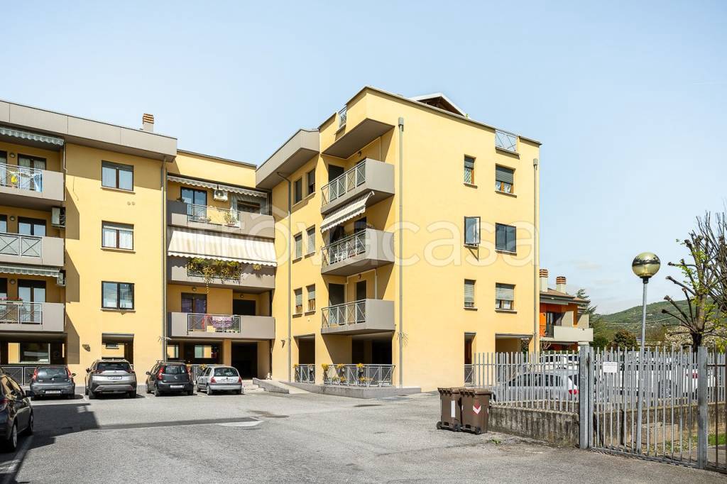 appartamento in vendita a Verona in zona Centro Storico