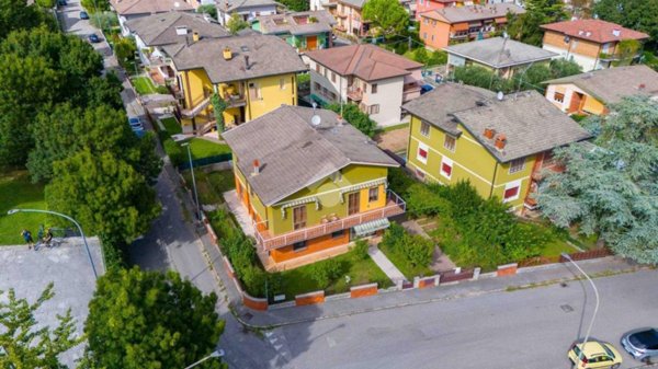 casa indipendente in vendita a Verona