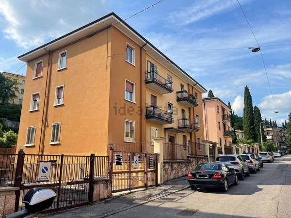 appartamento in vendita a Verona in zona Valdonega
