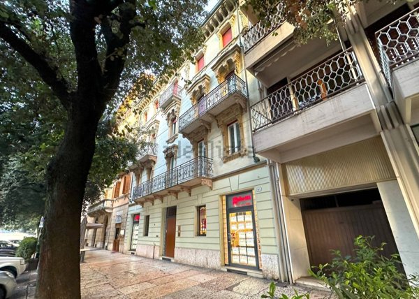 appartamento in vendita a Verona in zona Cittadella
