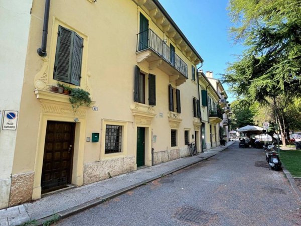appartamento in vendita a Verona in zona San Zeno