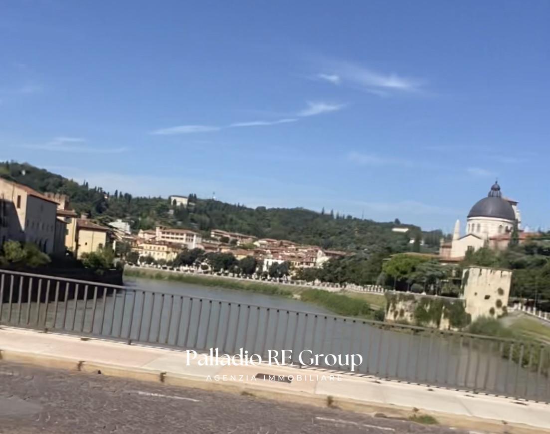 appartamento in vendita a Verona in zona Centro Storico