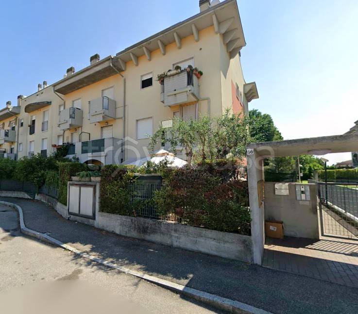 appartamento in vendita a Verona in zona Cadidavid