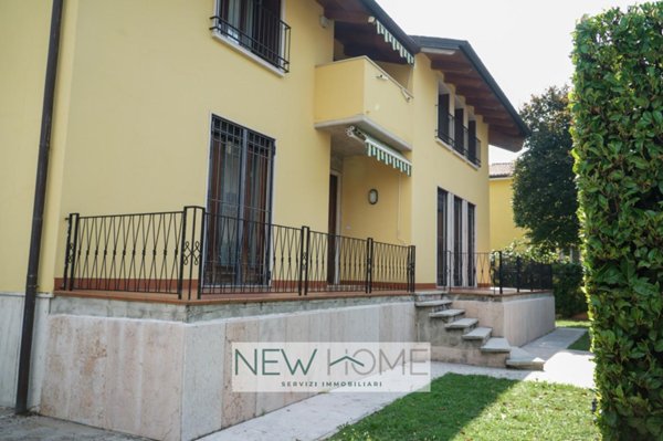 casa indipendente in vendita a Verona in zona Borgo Roma