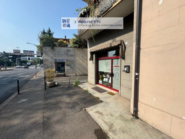 negozio in vendita a Verona in zona San Zeno