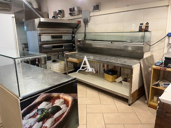 negozio in vendita a Verona