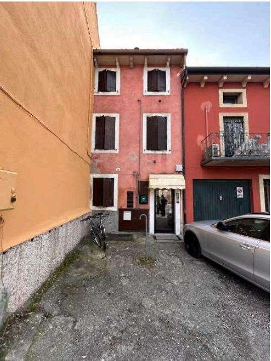 casa indipendente in vendita a Verona in zona San Michele