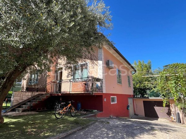 casa indipendente in vendita a Verona in zona Chievo