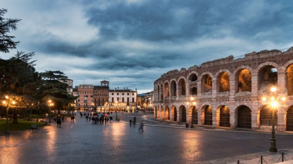 negozio in vendita a Verona in zona Centro Storico