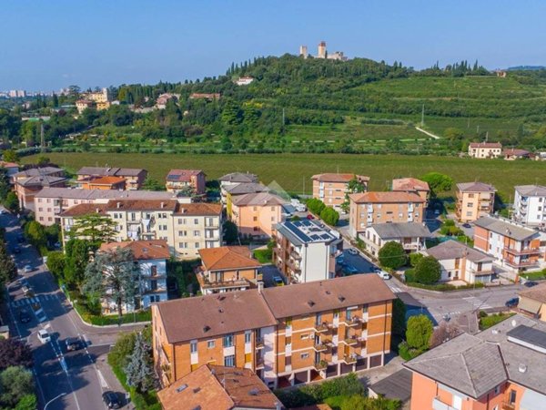 appartamento in vendita a Verona in zona Centro Storico