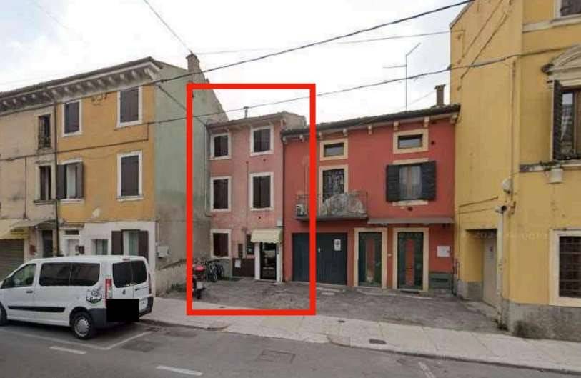 casa indipendente in vendita a Verona in zona San Michele Extra