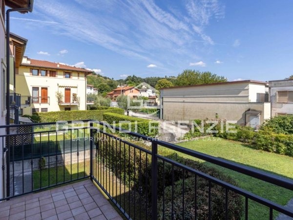 appartamento in vendita a Verona in zona Parona di Valpolicella