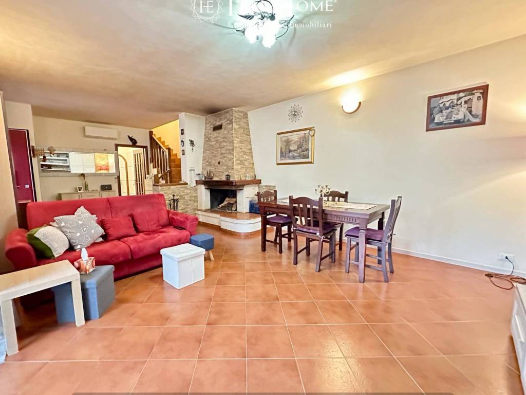 casa indipendente in vendita a Verona in zona San Michele Extra