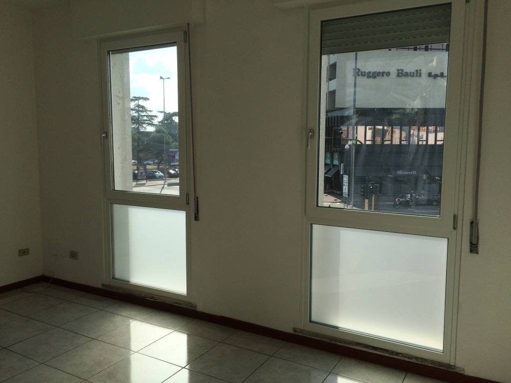 ufficio in vendita a Verona in zona Golosine