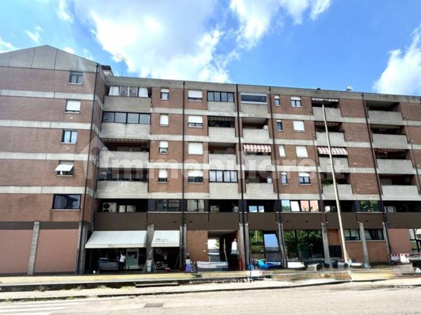 appartamento in vendita a Verona in zona Borgo Milano
